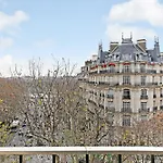 Luxurious Home In Paris For 6 People