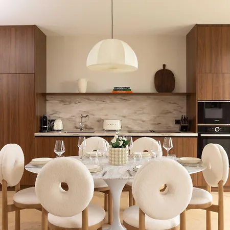 Apartment Luxurious In For 6 People *